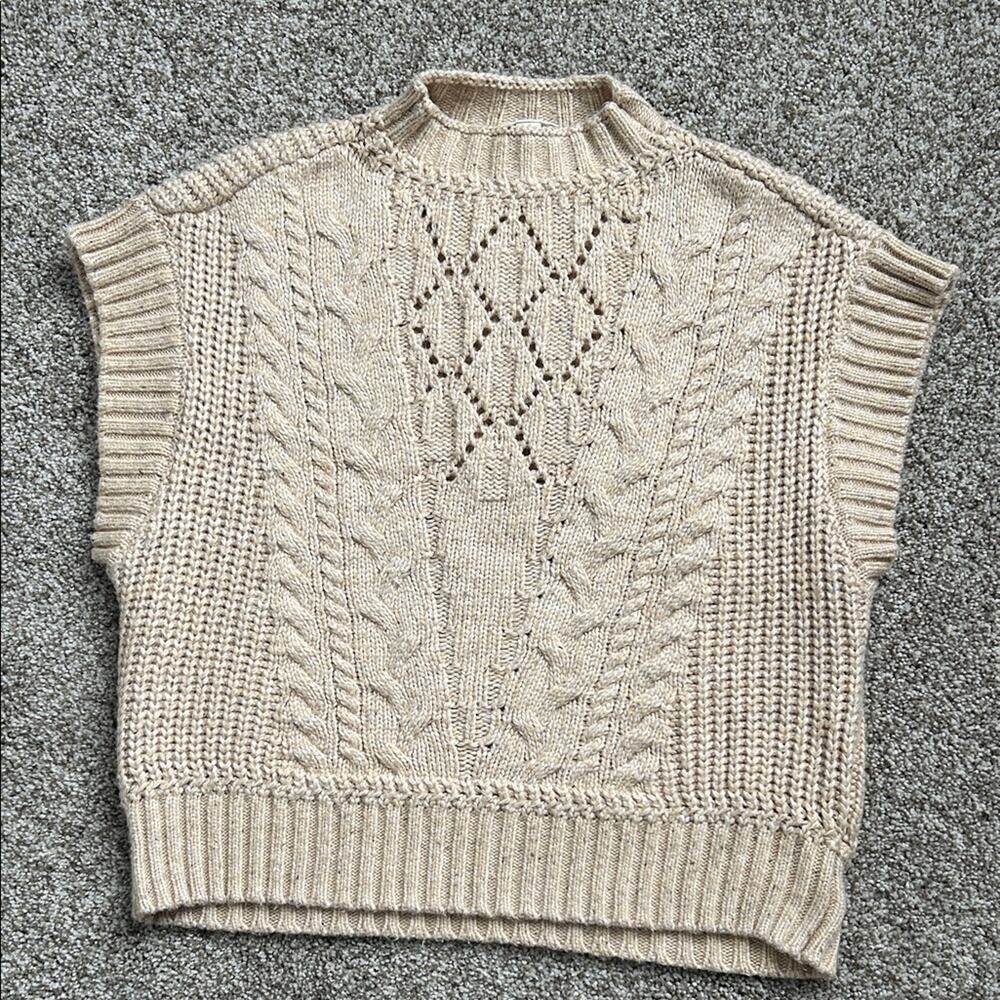 a.n.a Women's Beige Chunky Sweater Vest with Cap Sleeves, Size L